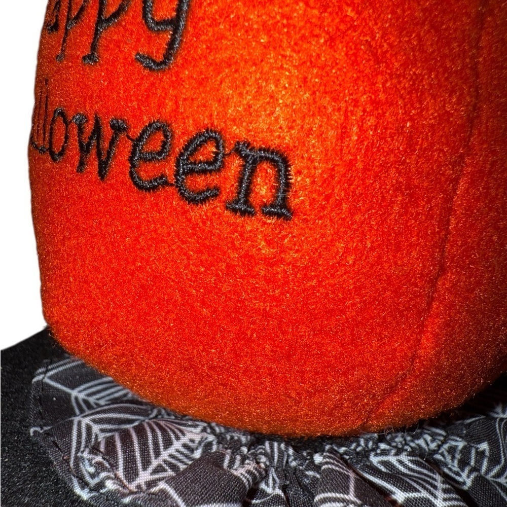 Annalee 3” Halloween Mouse on Pumpkin with Spider –Happy Halloween 2020 Figurine - Picture 10 of 11